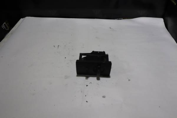 FORD TRANSİT 120 - 120 V ÇIKMA PARÇA TRANSİT V184 FAR DÜĞMESİ